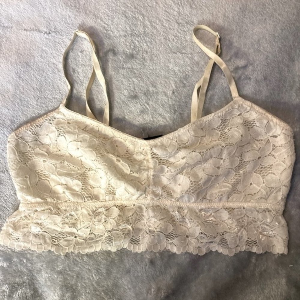 Urban Outfitters White Lace Bralette Medium